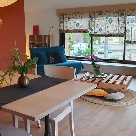 Chateau Les Poules Apartment *