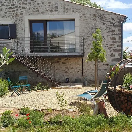 Chateau Les Poules Appartamento Assignan