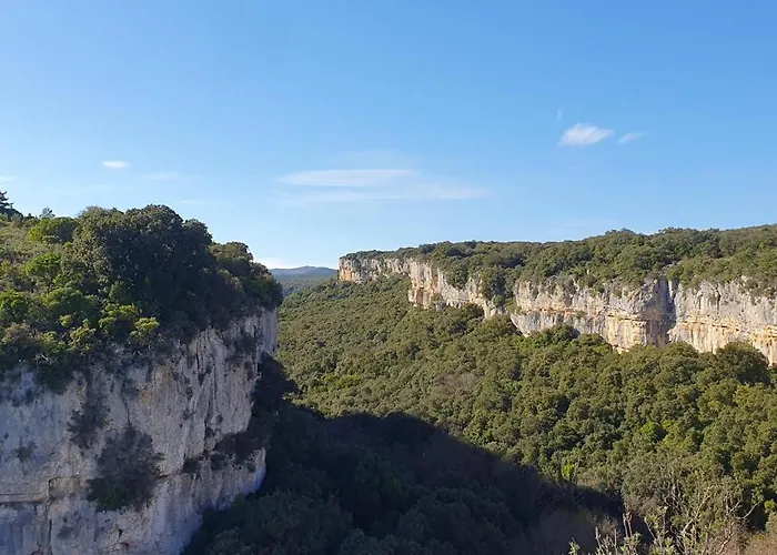 Chateau Les Poules *